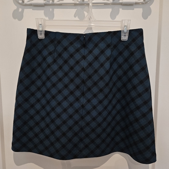 Wilfred Plaid Skirt - Picture 2 of 4